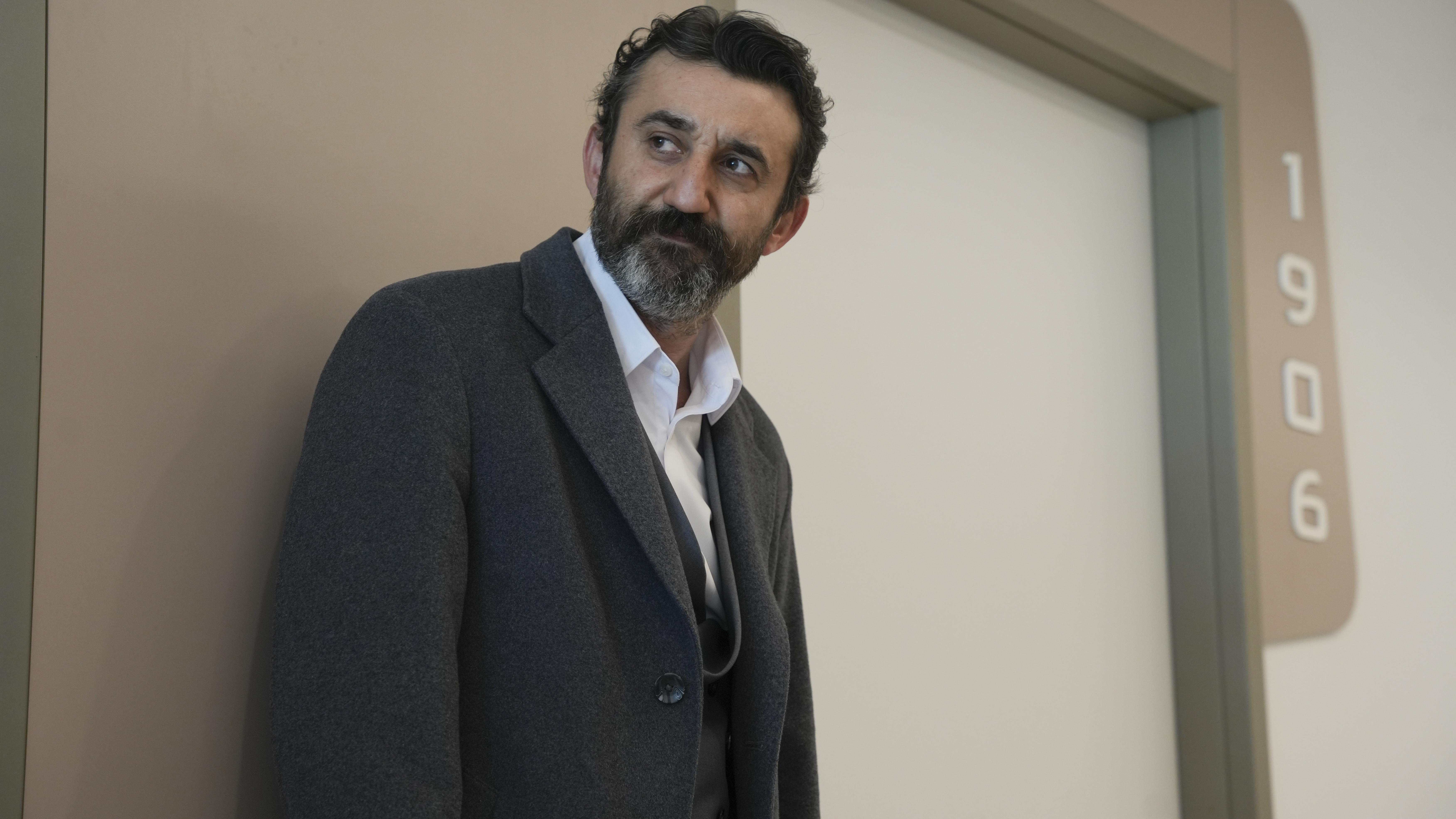 "Eşref Rüya okul, ben öğrenciyim!"