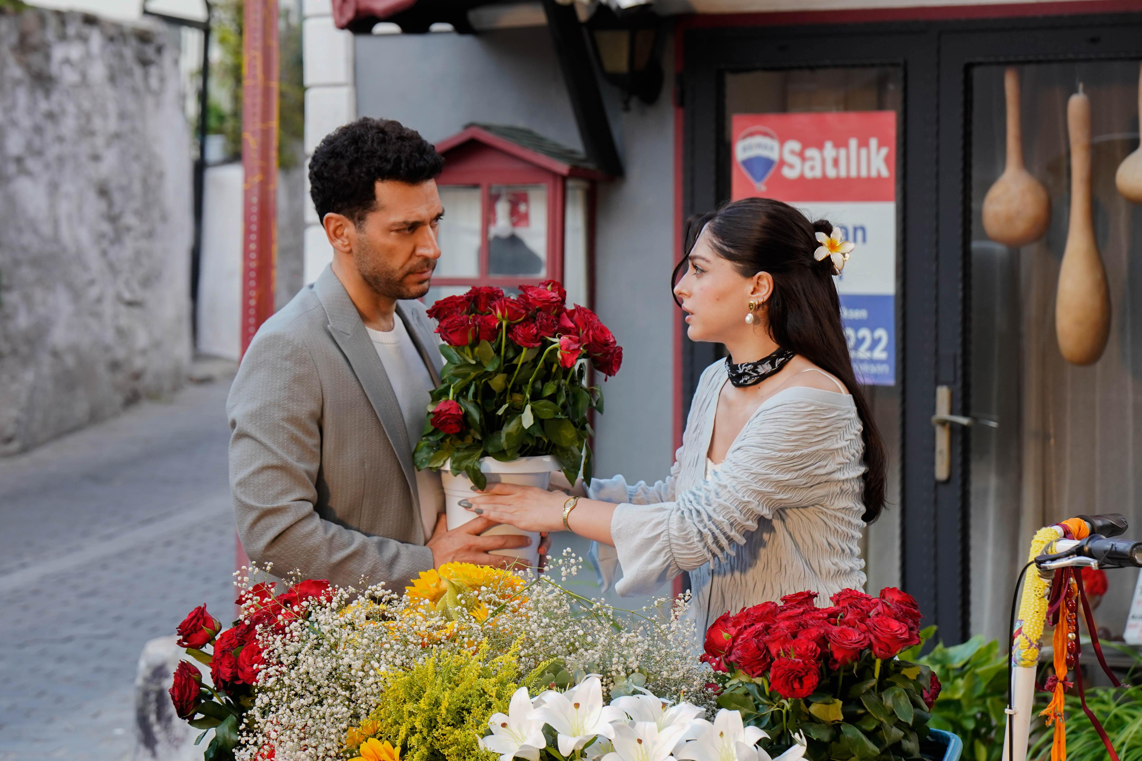 "Güller ve Günahlar'da herkes kendi gerçeğiyle yüzleşecek!"