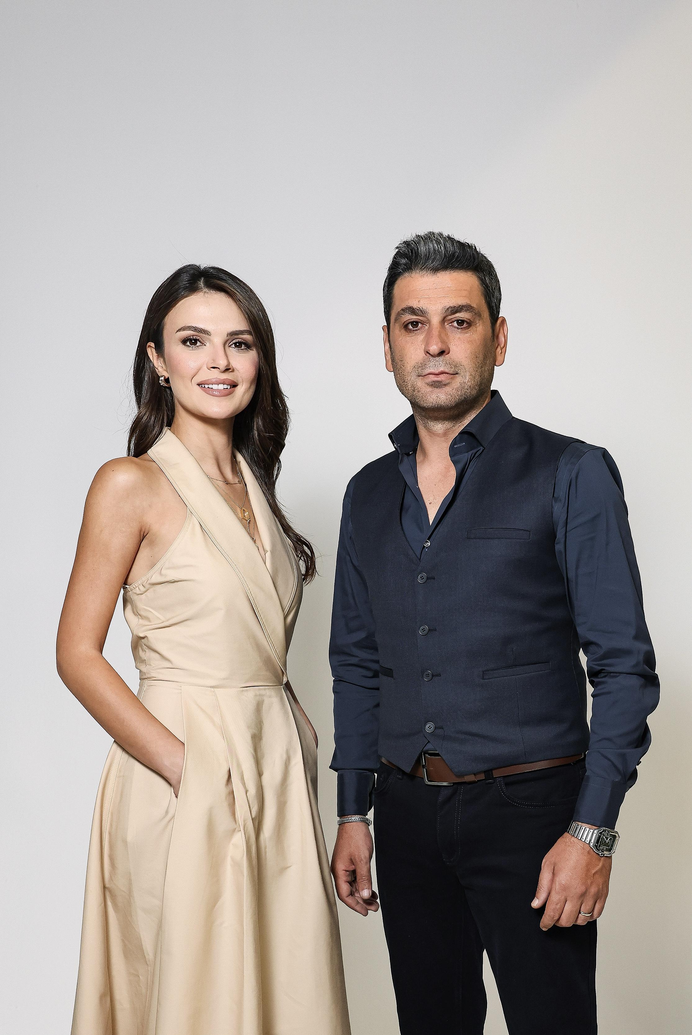 Alya ile Cihan objektiflere yakalandı!