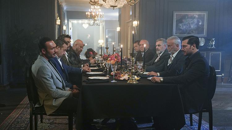 "Eşref Rüya" son bölümüyle yine ekrana kilitledi!