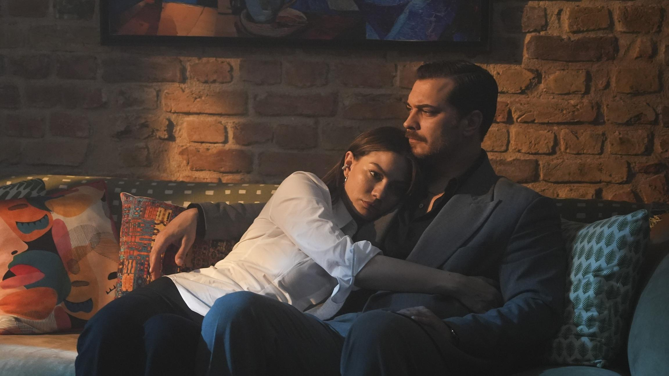 Eşref Rüya 19. Bölüm - Eşref Nisan Sahneleri