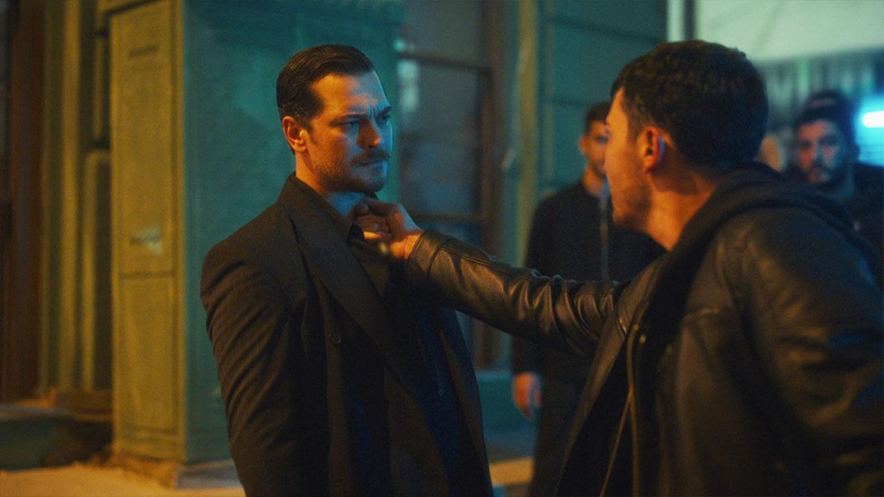 Eşref'ten sokakta müdahale!