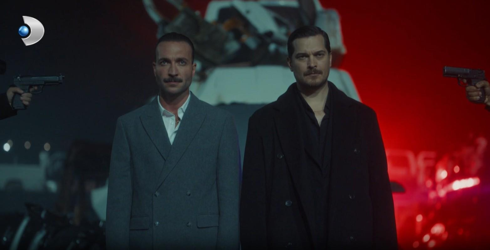 Mekanın sahibi geri geldi!