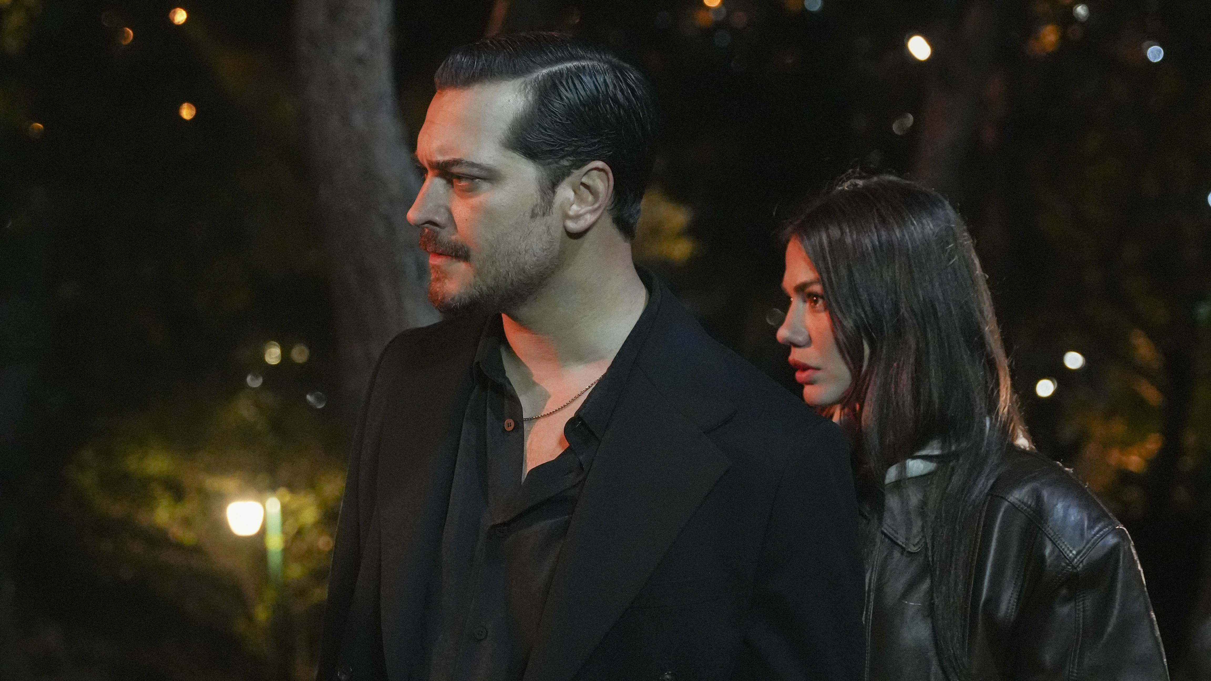 Mekanın sahibi geri geldi!