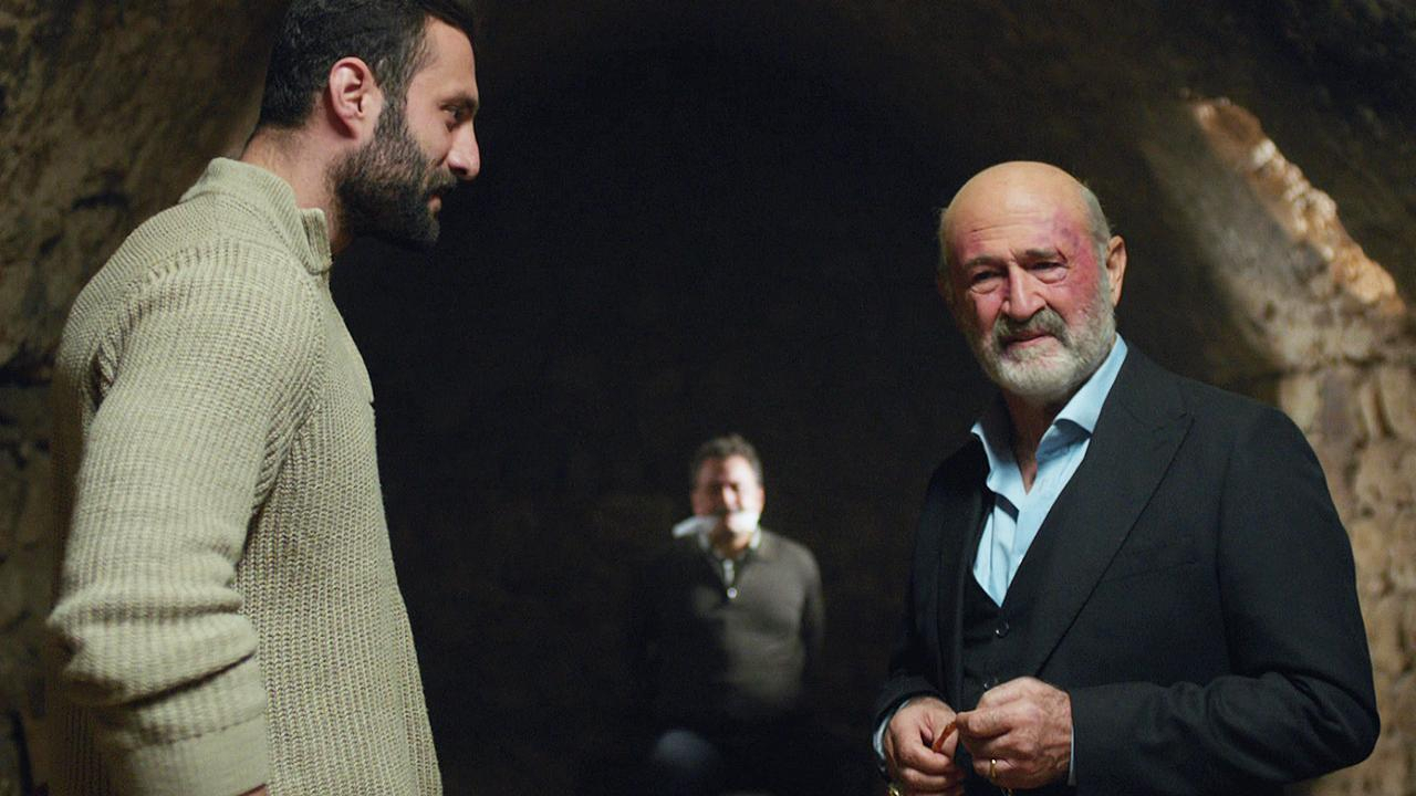 Ecmel, Kaya'nın doktorunu kaçırdı!