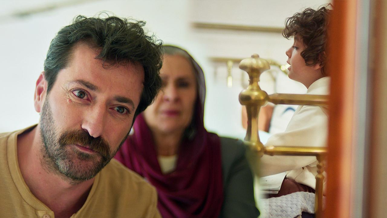 Boran, oğlunu uzaktan izledi!