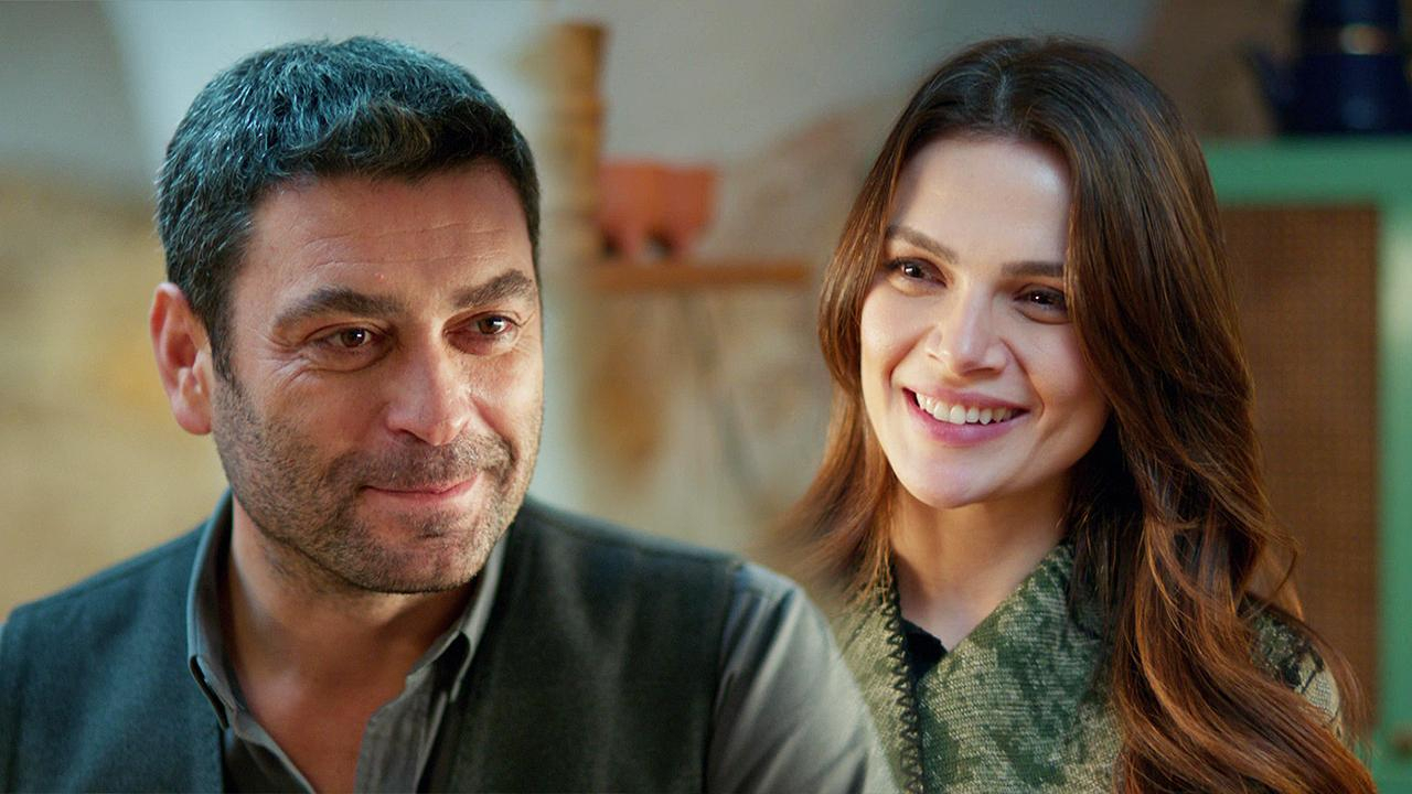 Alya ile Cihan'ın mutfak romantizmi!