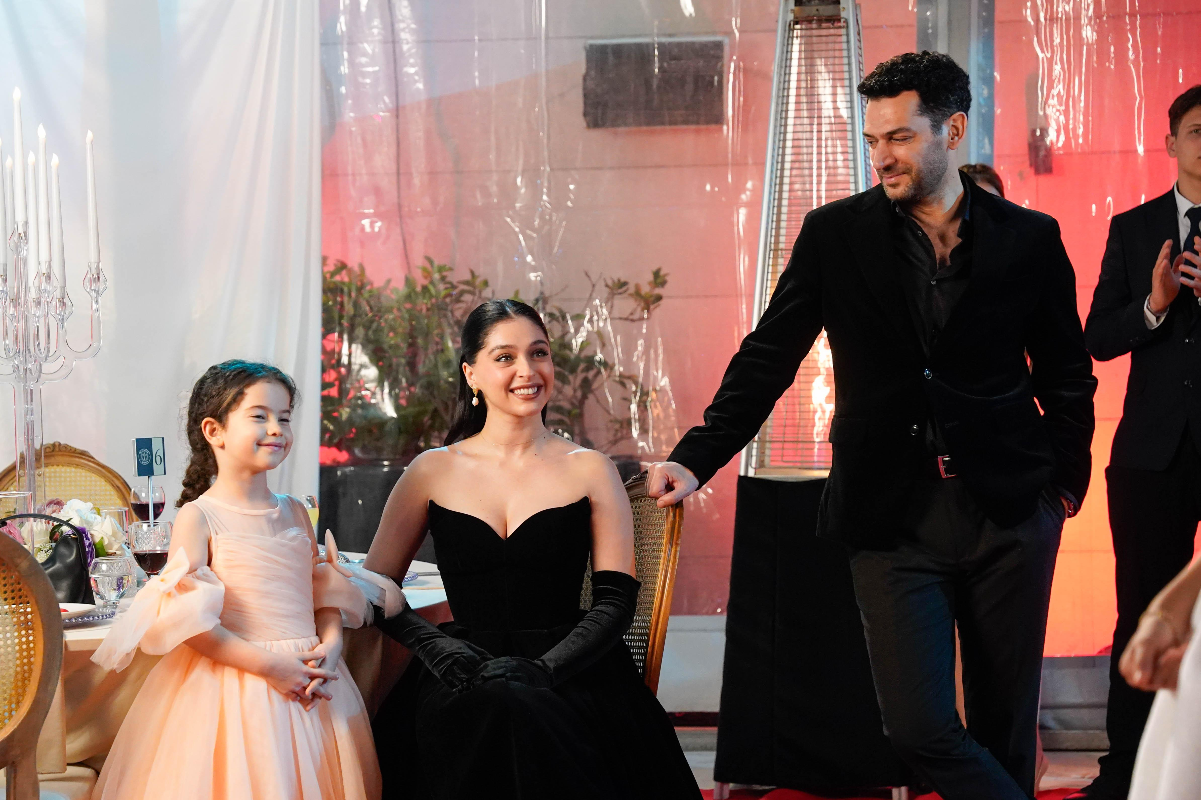 Güller ve Günahlar'da romantik dans!