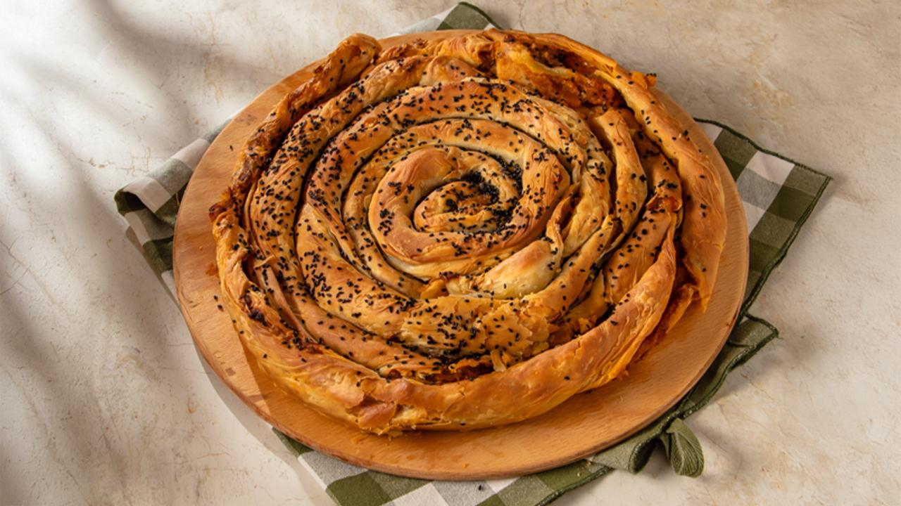 Patatesli Açma Börek