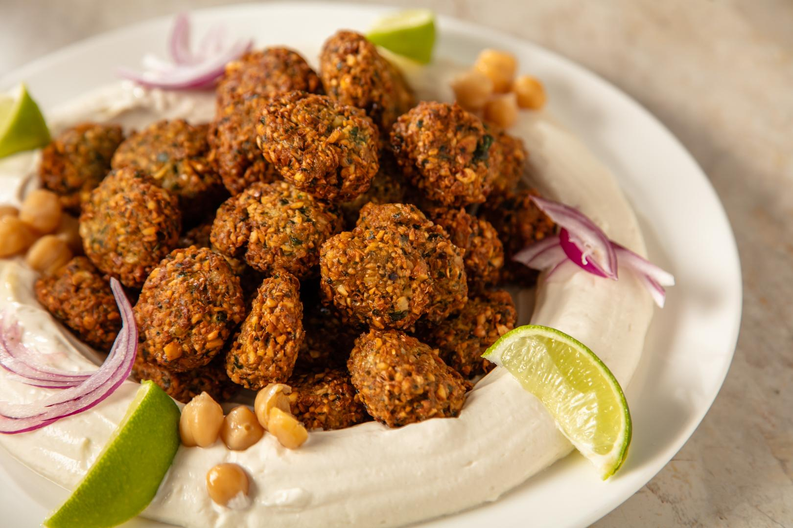 Tahin Soslu Falafel