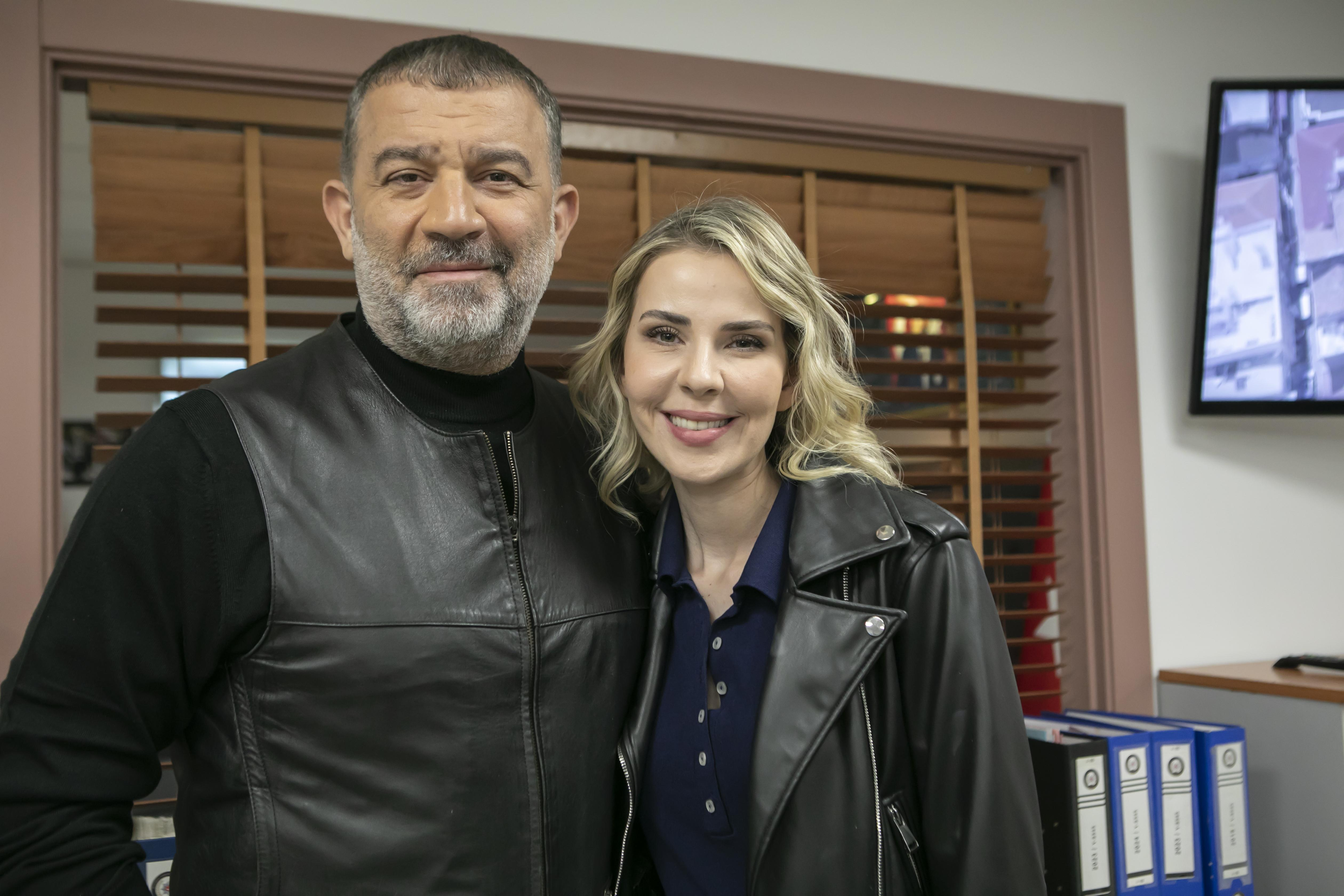 Arka Sokaklar'da kaosun ortasında tatlı kavga!