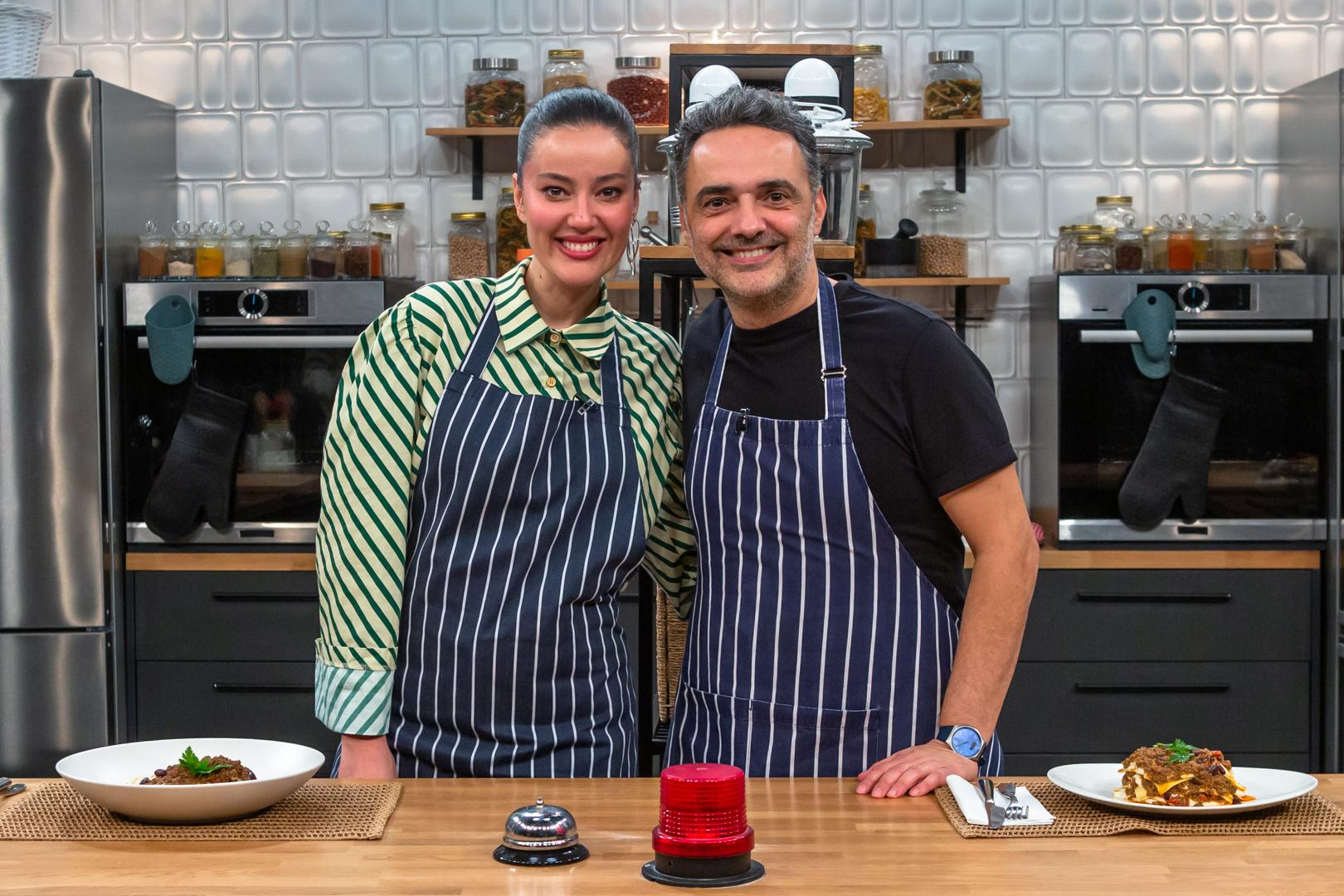 Arda ile Omuz Omuza 245. Bölüm Fragmanı - Oya Unustası Taşanlar