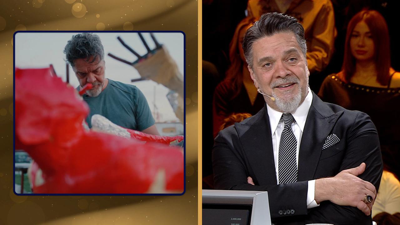 "Şeyler" sergisi ve Beyazıt Öztürk'ün mavi motoru!