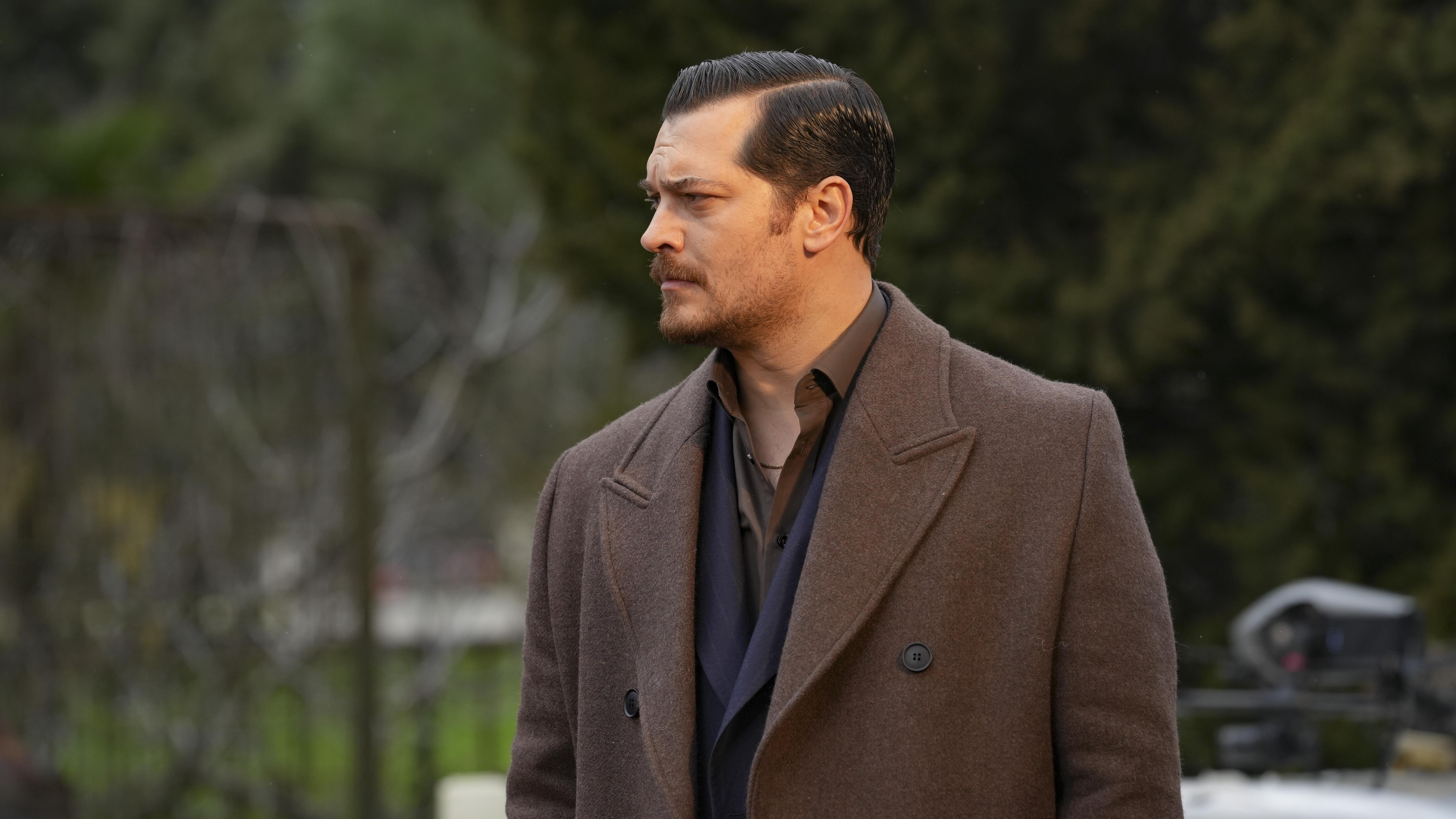 Eşref, Rüya ile gerçek arasında!