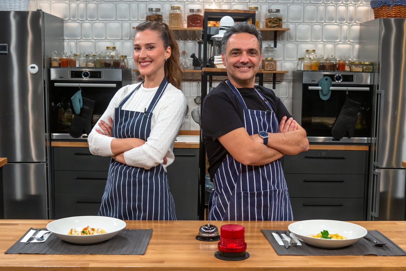 Arda ile Omuz Omuza 246. Bölüm Fragmanı - Gülçin Kültür Şahin