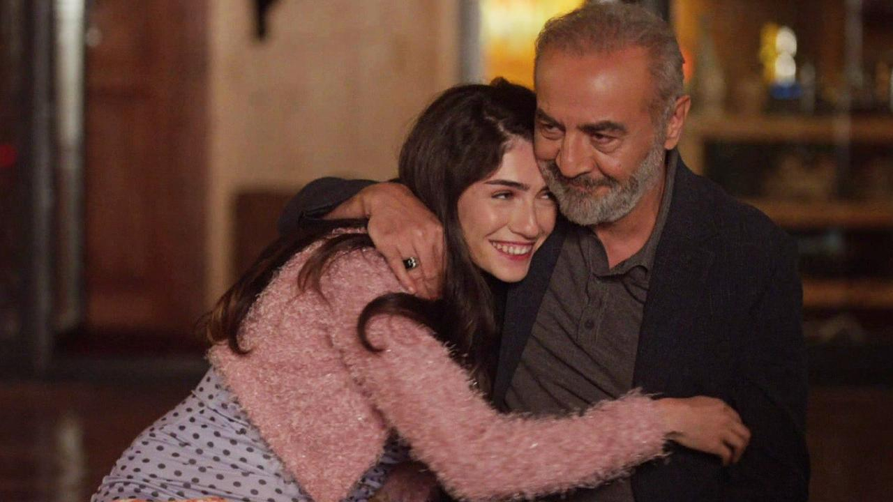 "İnci Taneleri"nde muhteşem sesiyle Ebru Gündeş sürprizi!