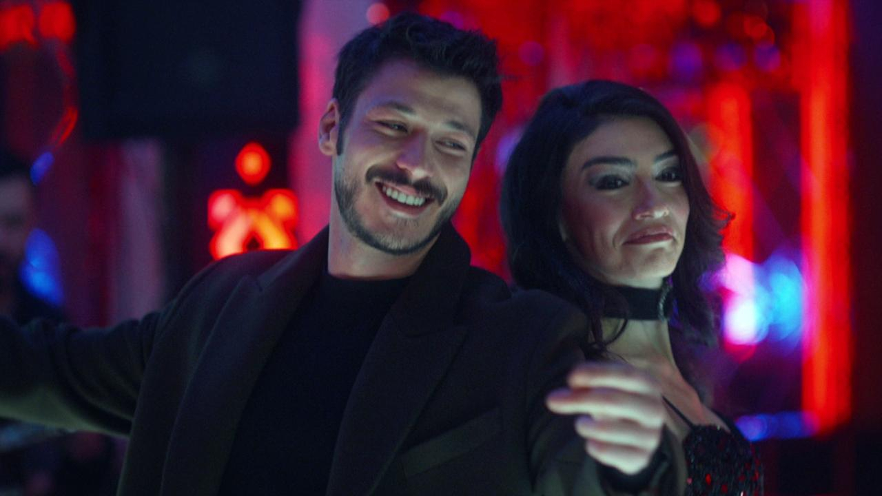 Cihan, baba oluşunu kutladı!