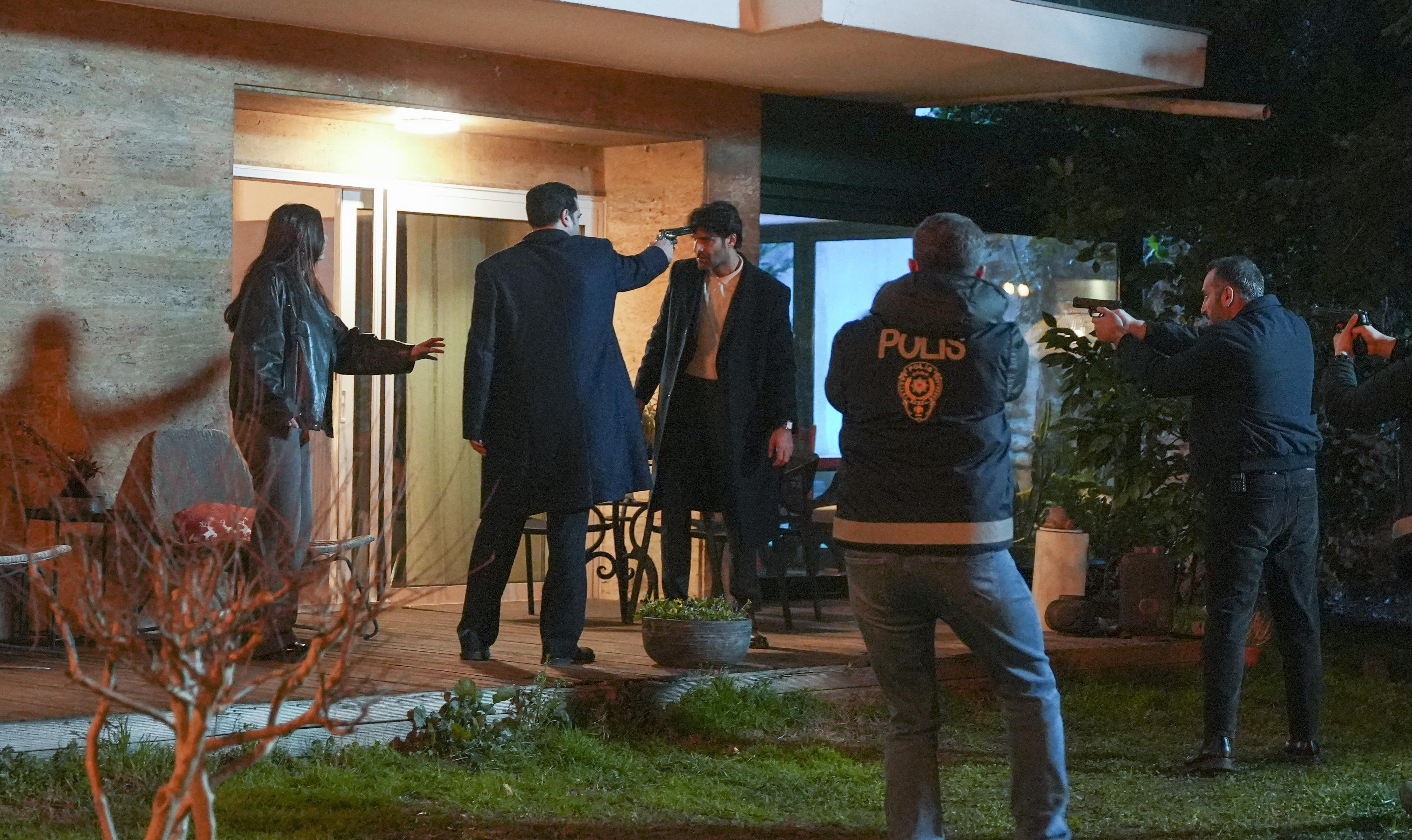 Eşref Rüya'da büyük hesaplaşma nefes kesti!