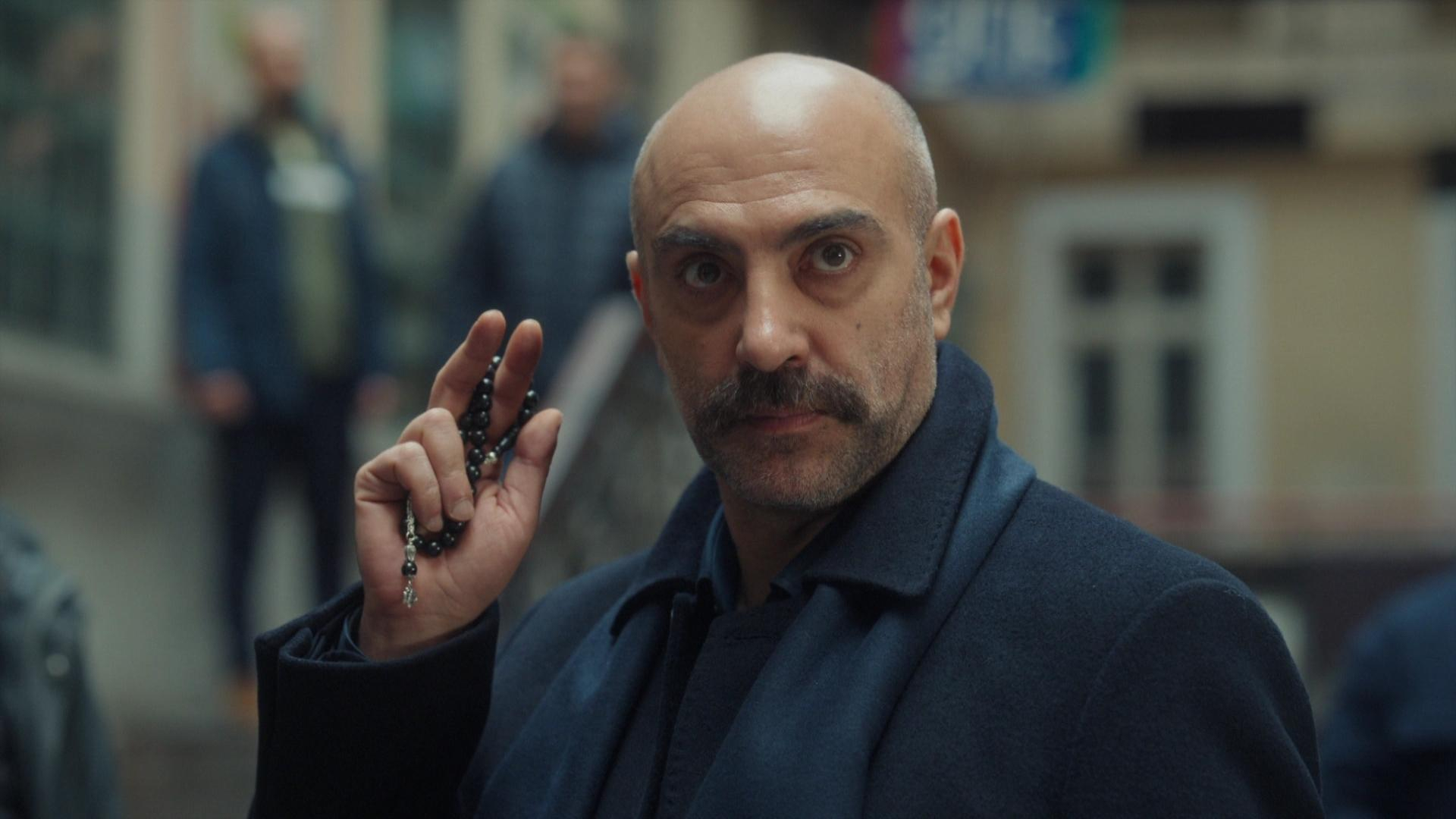 Ölü Yaşar'dan görkemli giriş!