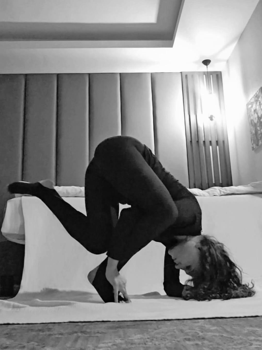 Fidan'dan yoga şov!