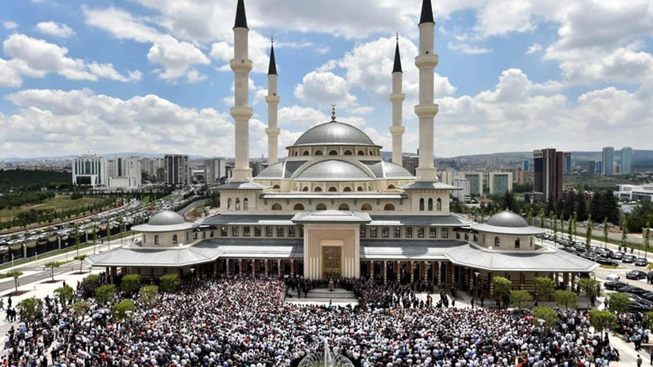 Millet Camii'nde Kadir Gecesi özel yayını!