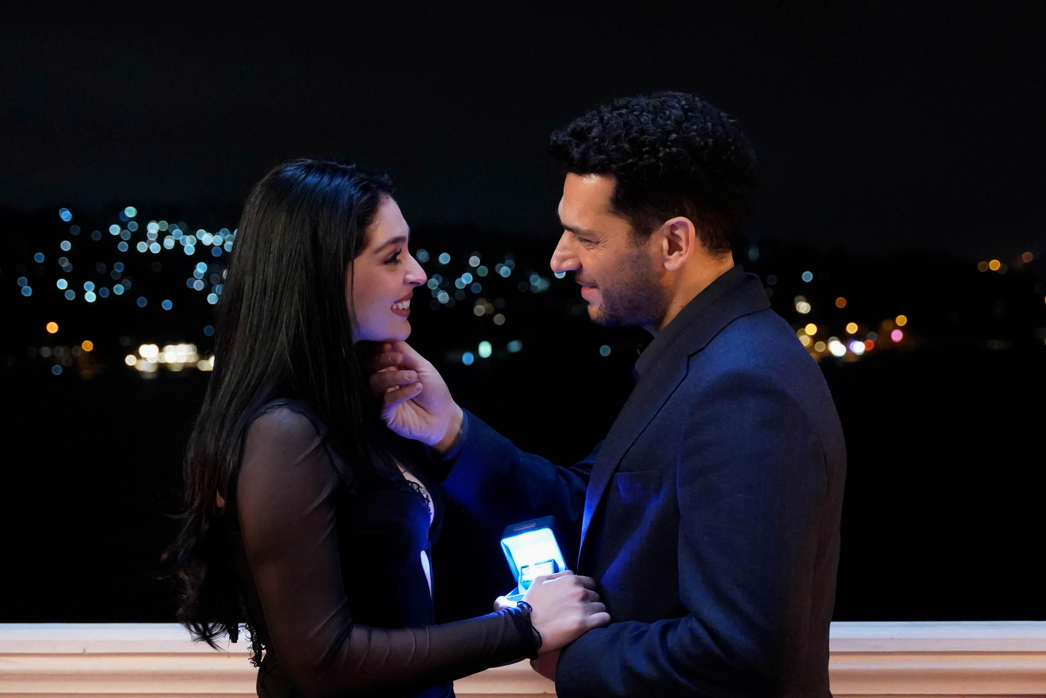 İlk randevu, ilk öpücük!