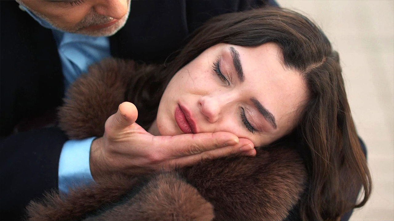 Azra son şansını da kaybetti!