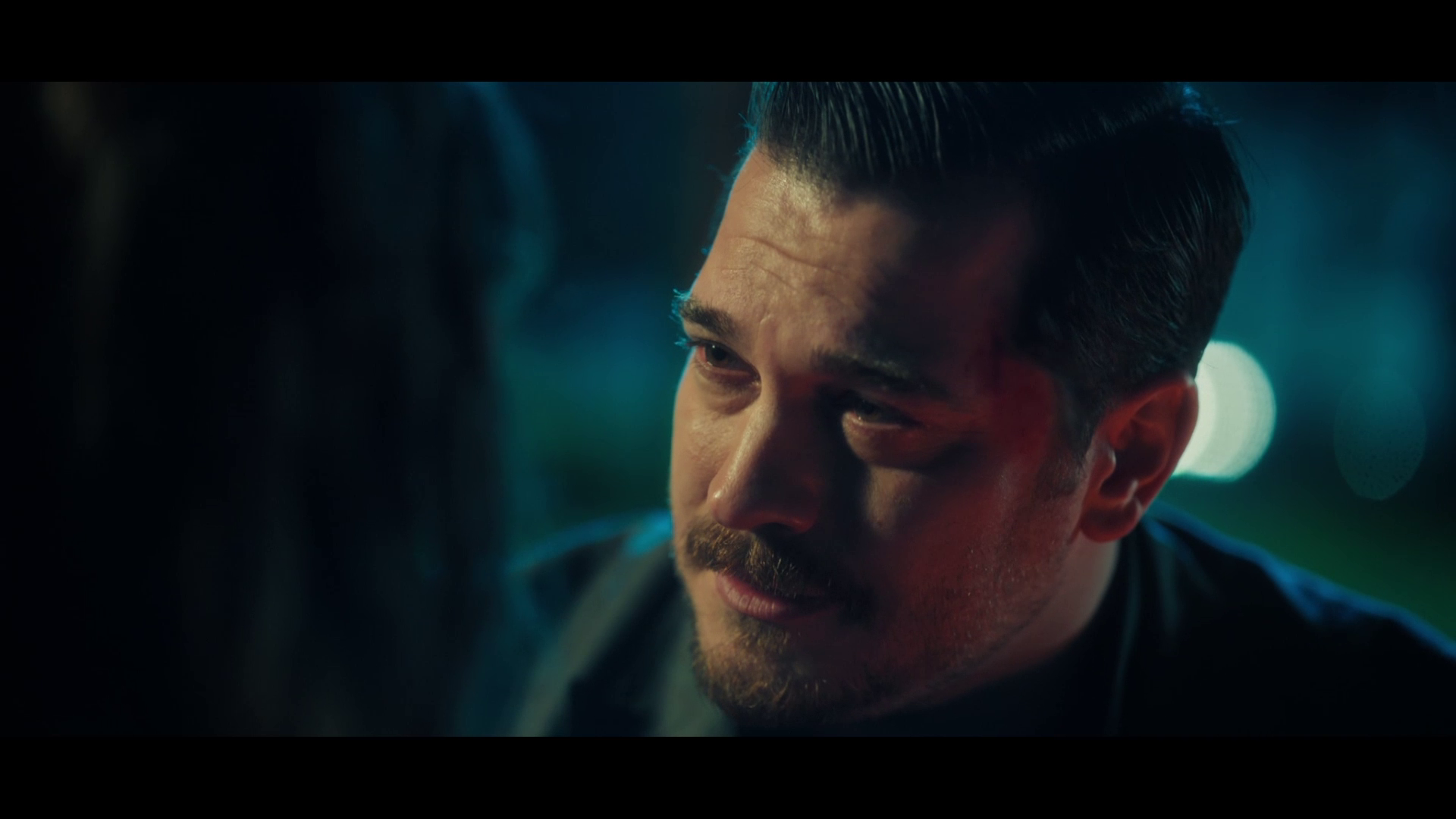 Eşref, baba olacağını öğreniyor!