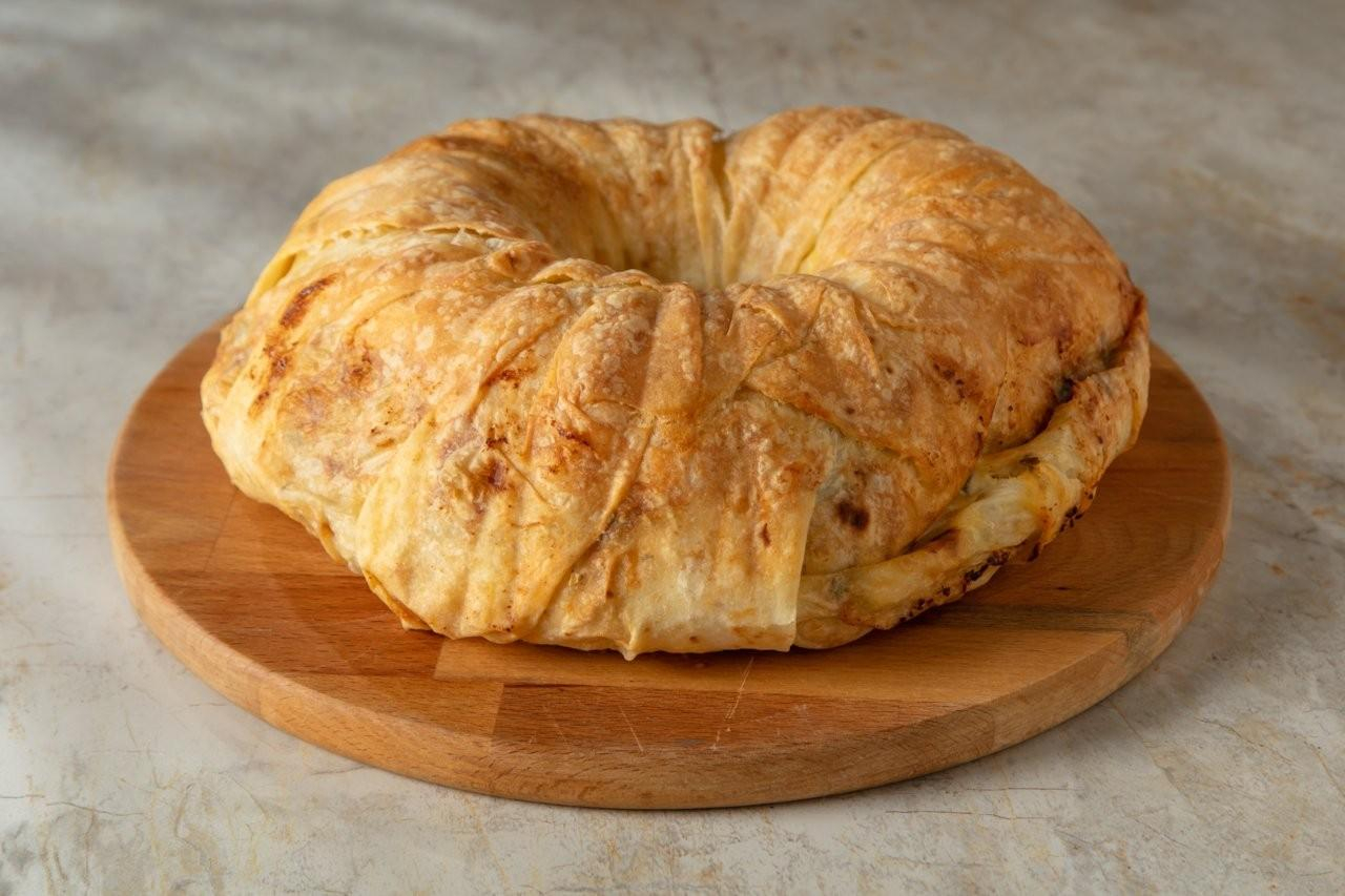 Kek Kalıbında Peynirli Börek