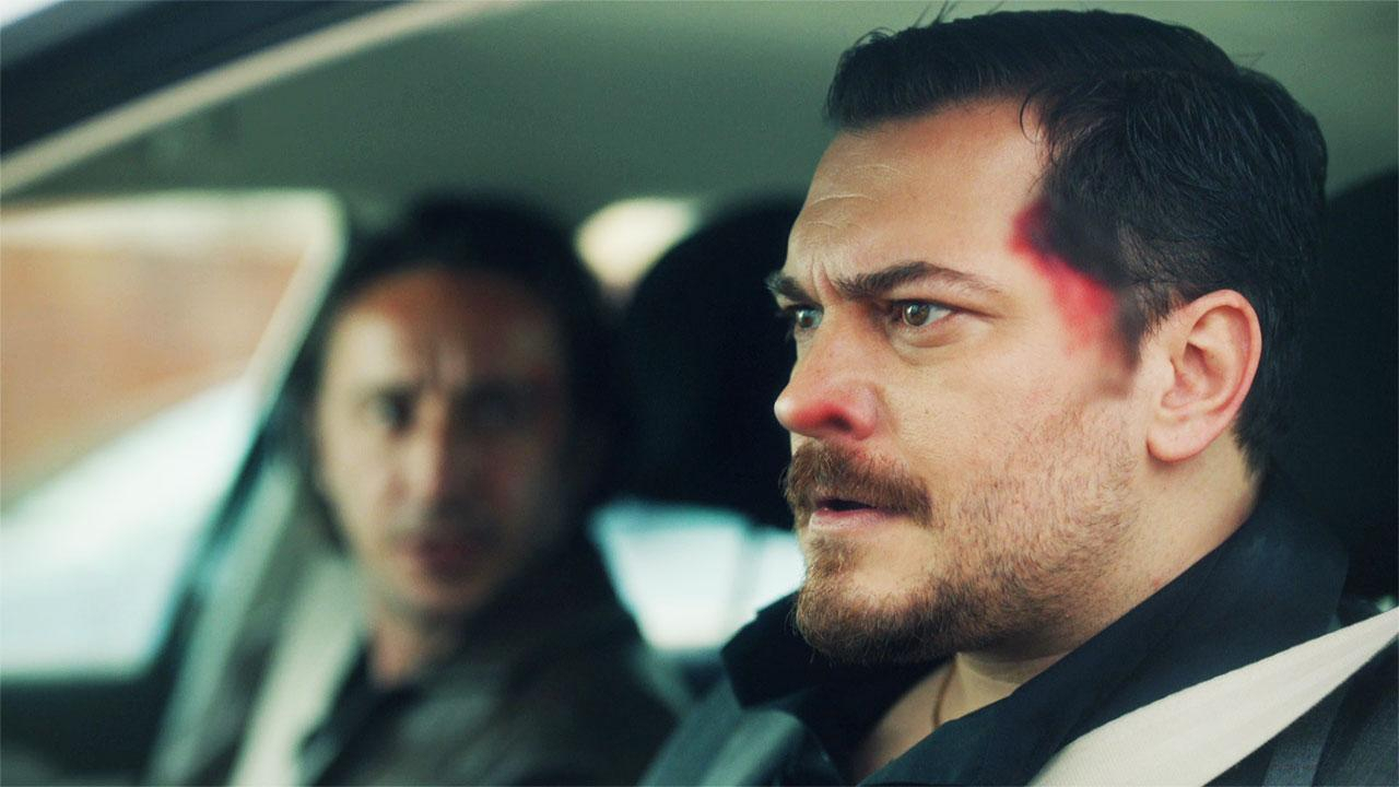 Eşref, baba olacağını öğrendi!