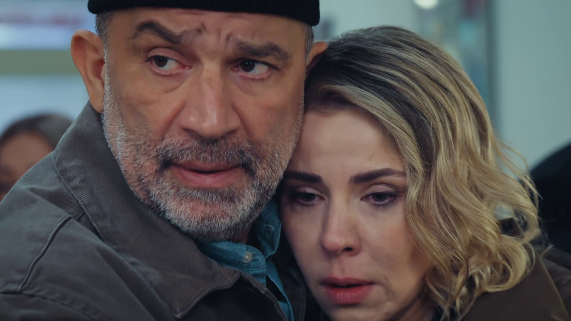 "Candan Müdürüm dayan!