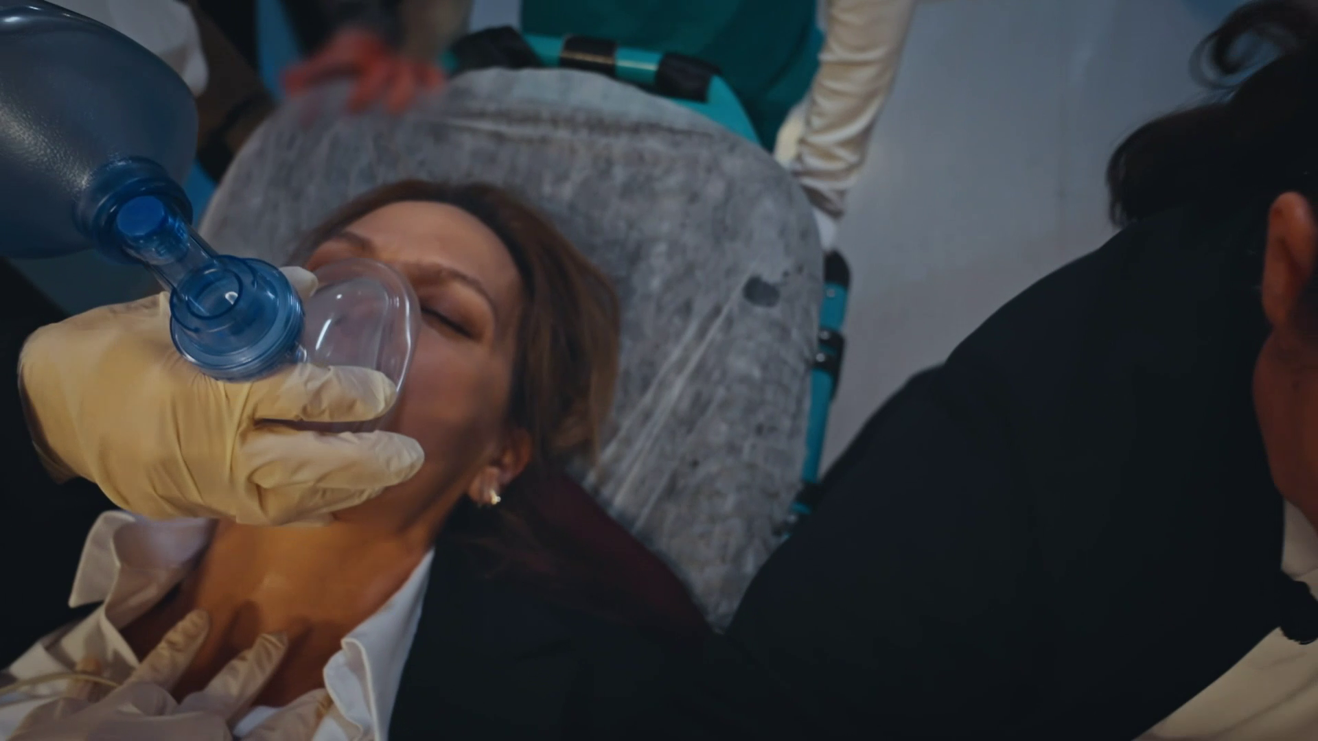 "Candan Müdürüm dayan!