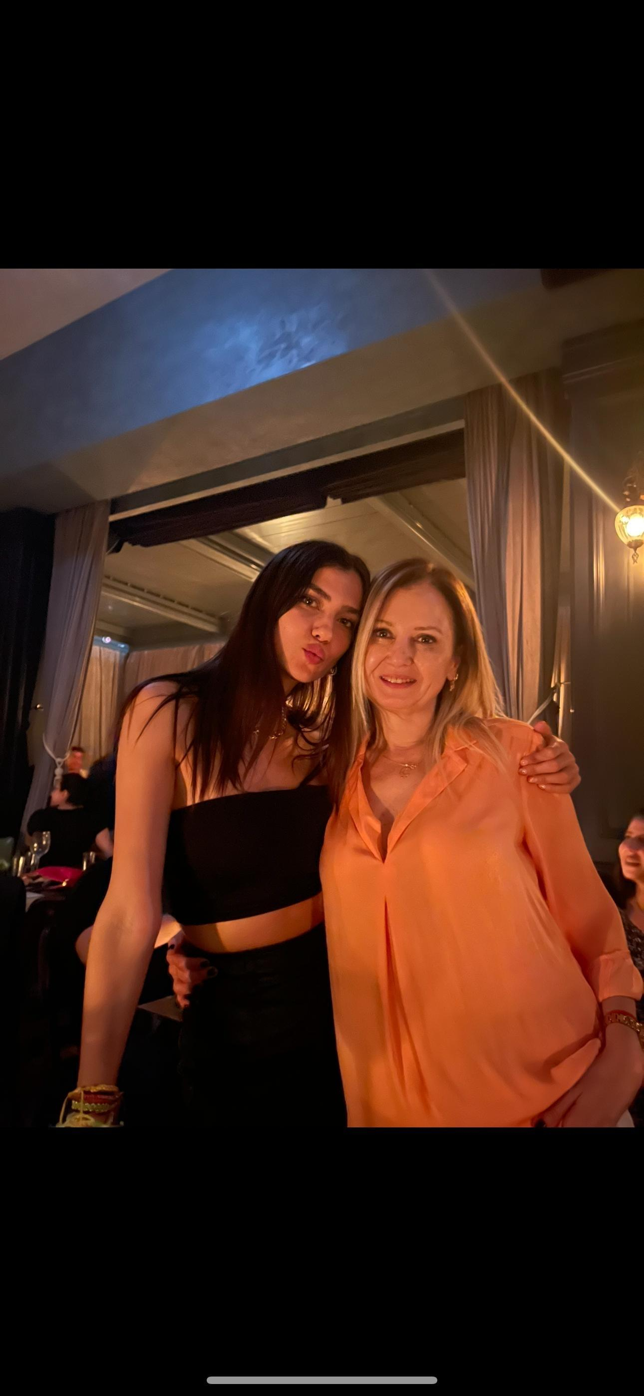 Anne sevgisi ekranlardan taştı!