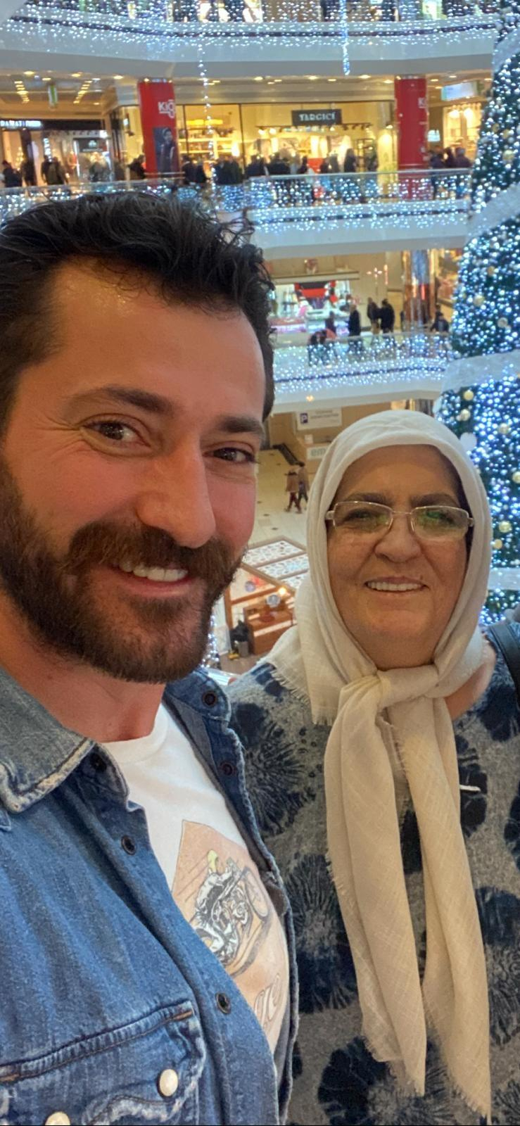 Anne sevgisi ekranlardan taştı!