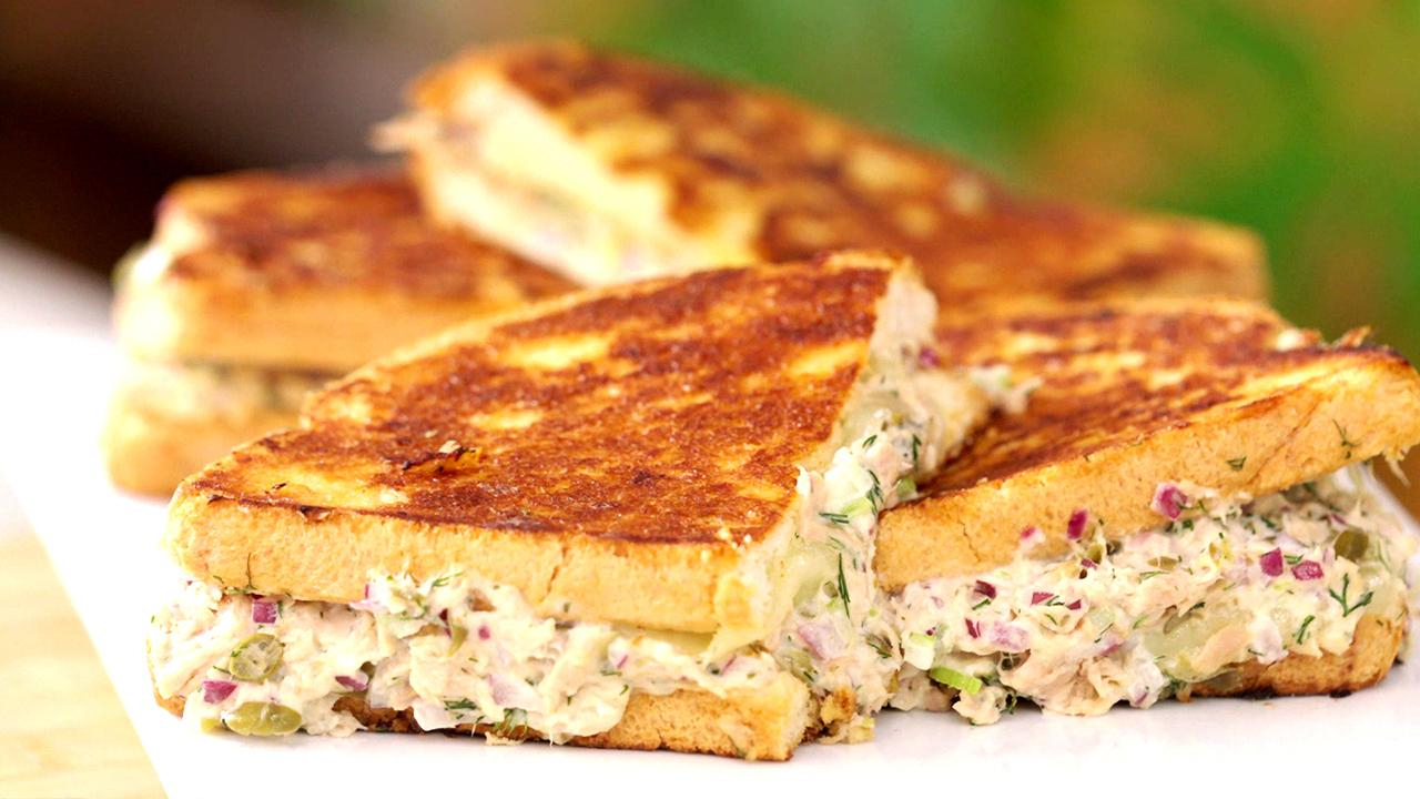 Tuna Melt Sandviç