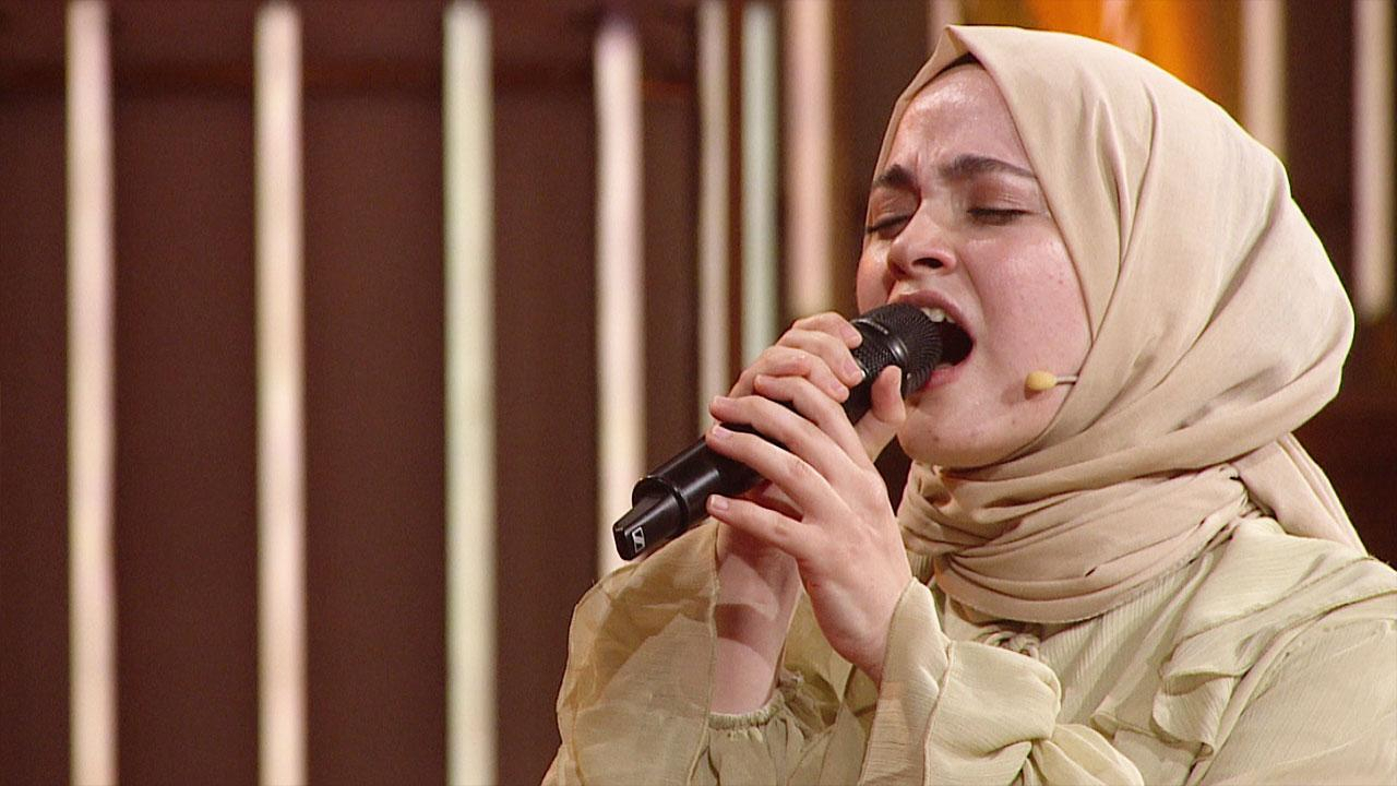 Beyza sesiyle büyüledi!