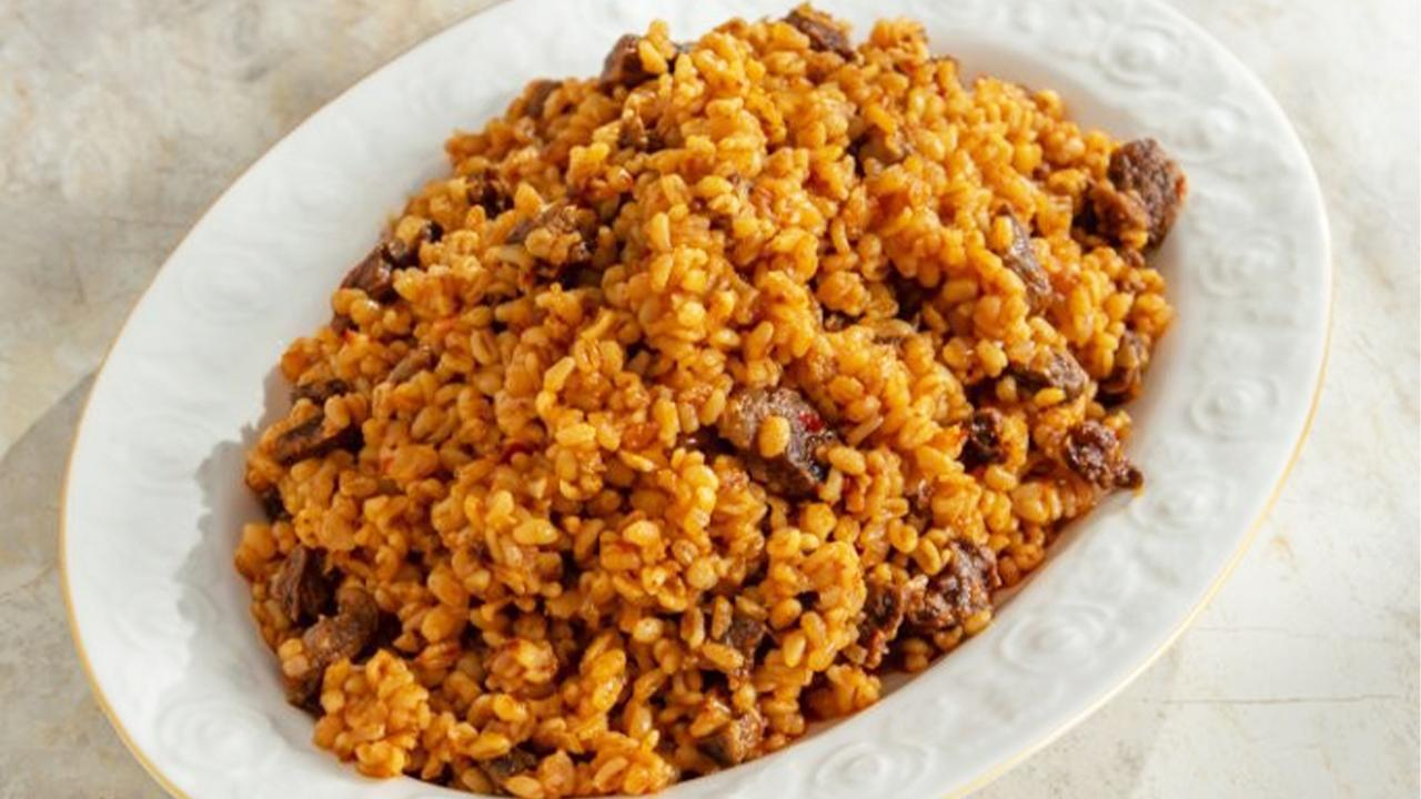 Etli Bulgur Pilavı Nasıl Yapılır? - Etli Bulgur Pilavı Tarifi