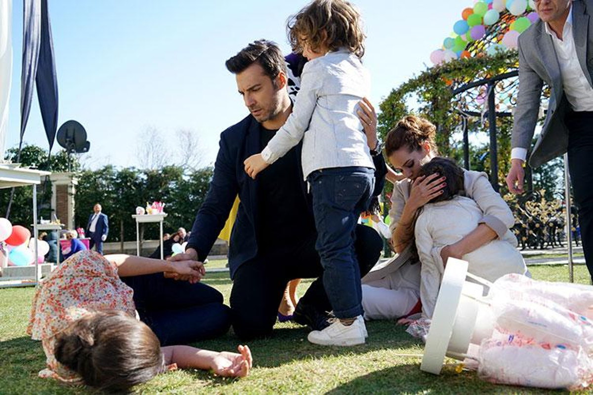 Ребенок турецкий 4. Серхат теоман дети. Моя левая сторона турецкий описание рейтинг. Серхат теоман дети. Ребенок турецкий 4.