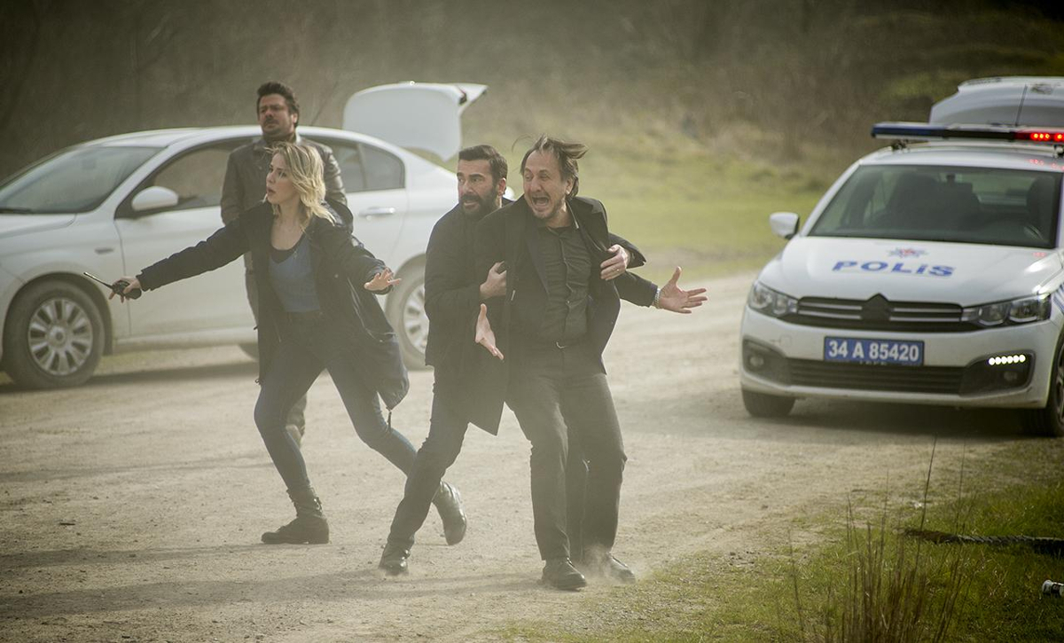 Arka Sokaklar 585. Bölüm İzle