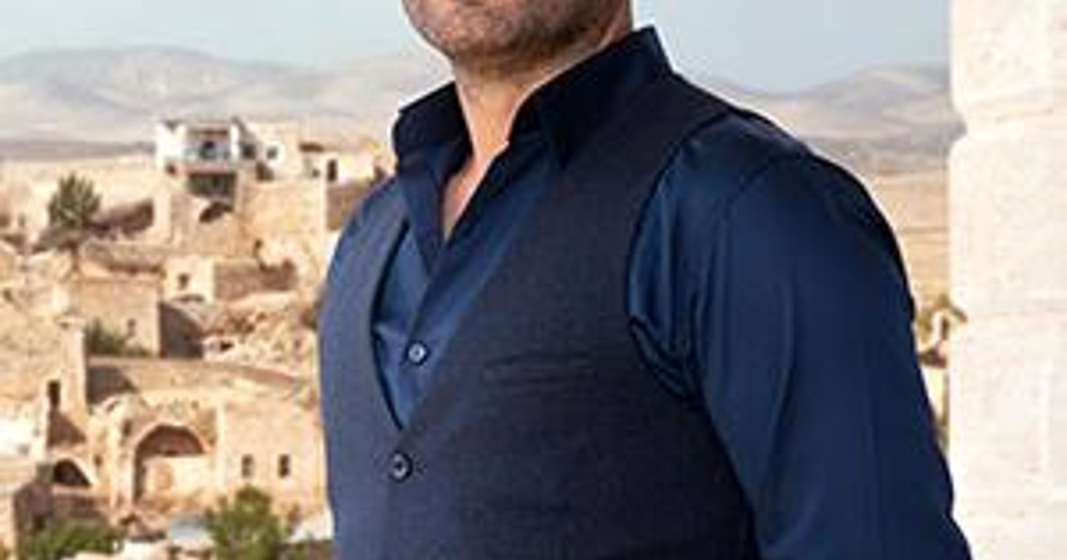 OZAN AKBABA - Uzak Şehir - Oyuncular