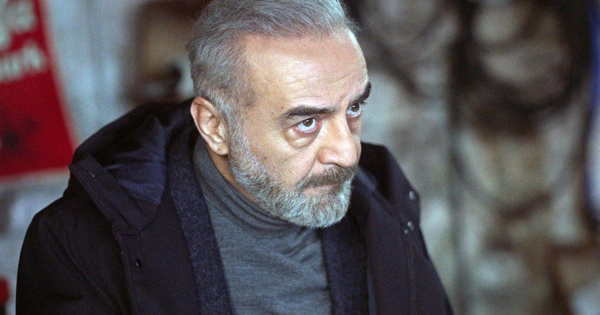 Azem harekete geçti! - İnci Taneleri - Özel Klipler
