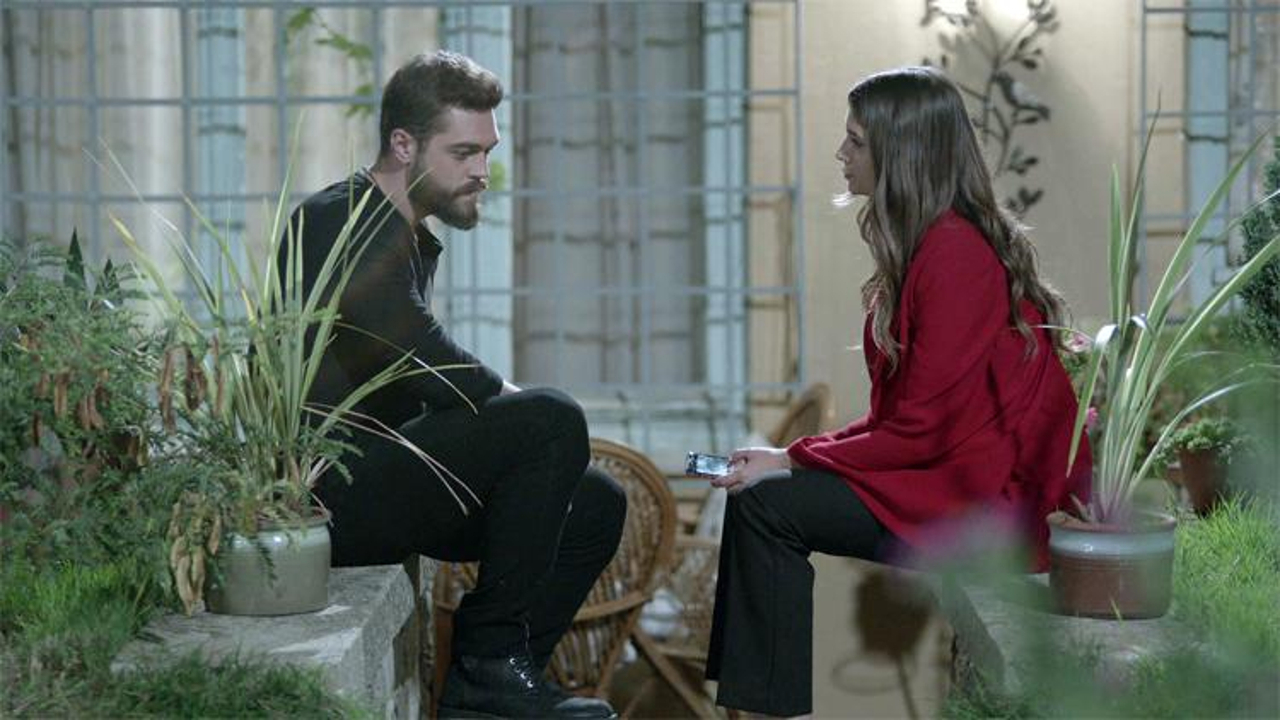 Pelin, Barış’la ilgili bir konuyu Sinan’dan öğreniyor! Tatlı İntikam 27. Bölüm Yayında!