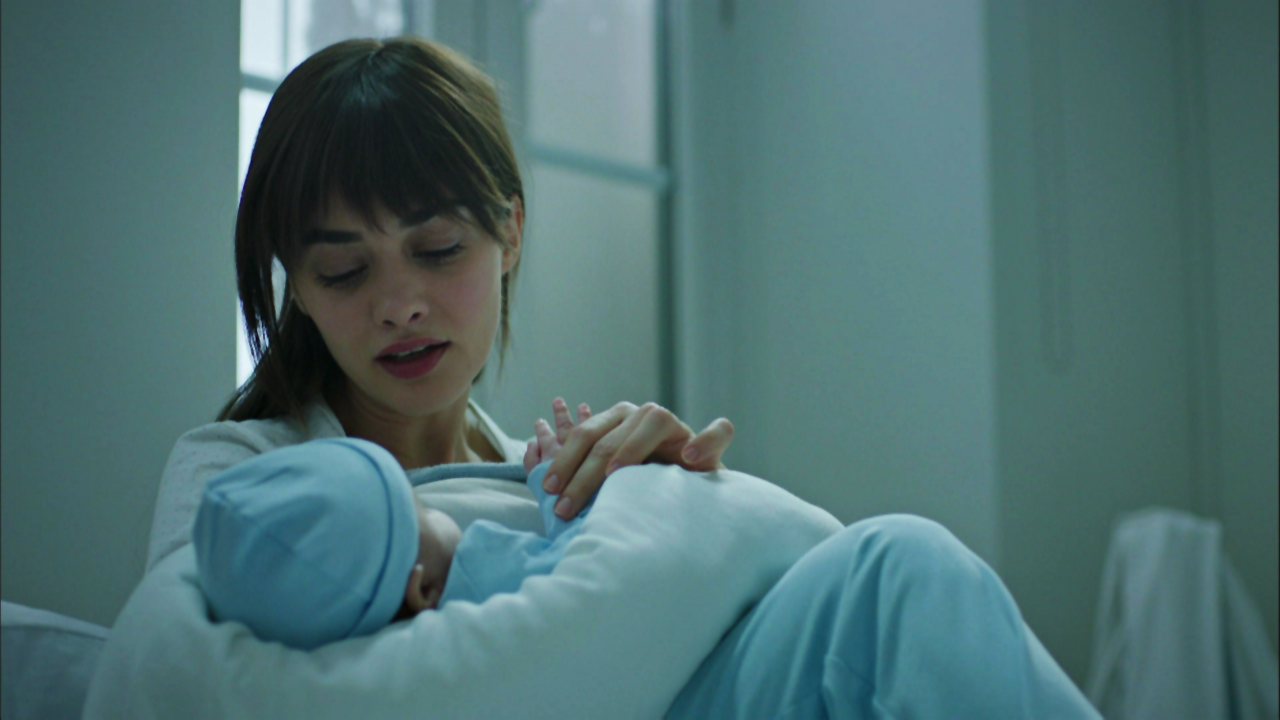 Evlat Kokusu İlk Bölüm