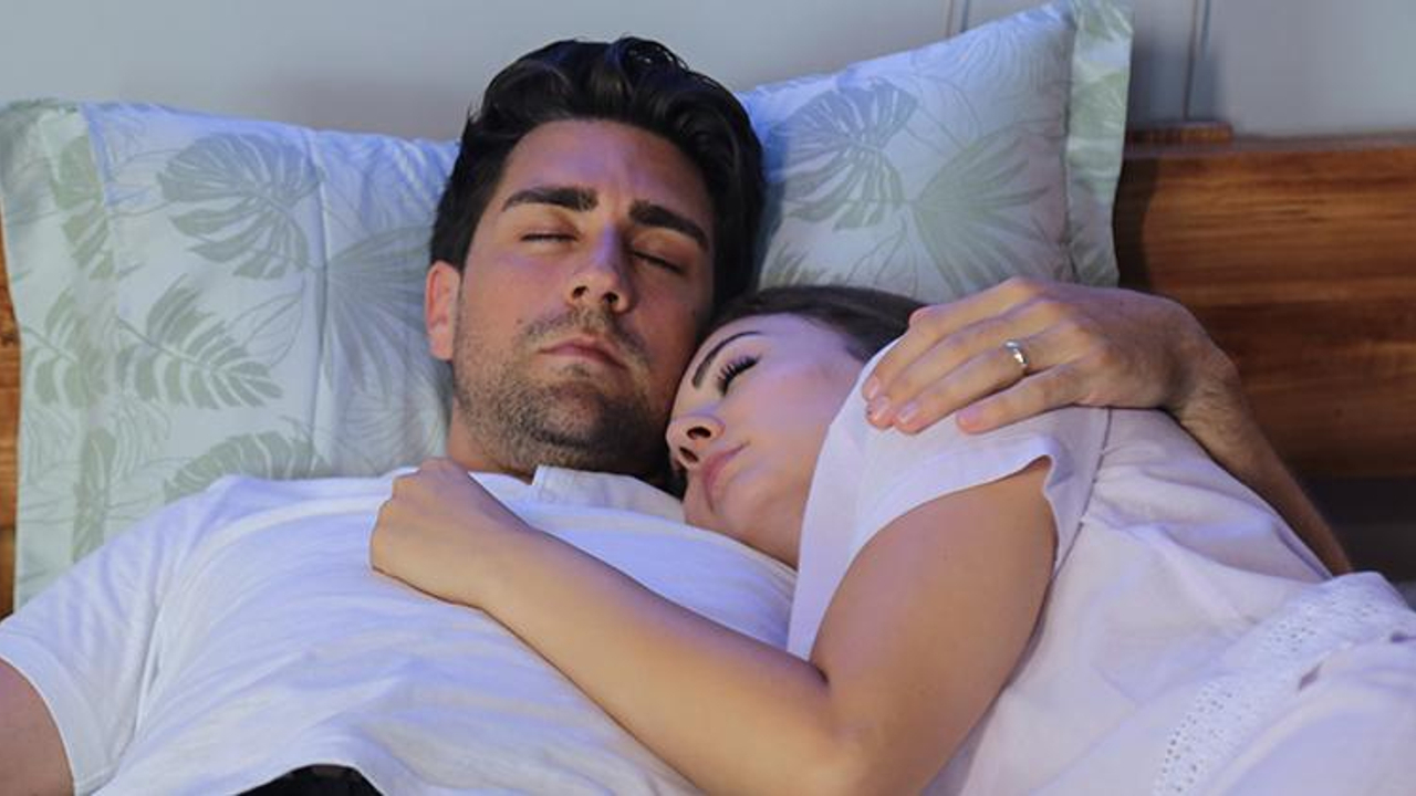 Afili Aşk zirveye demir attı!