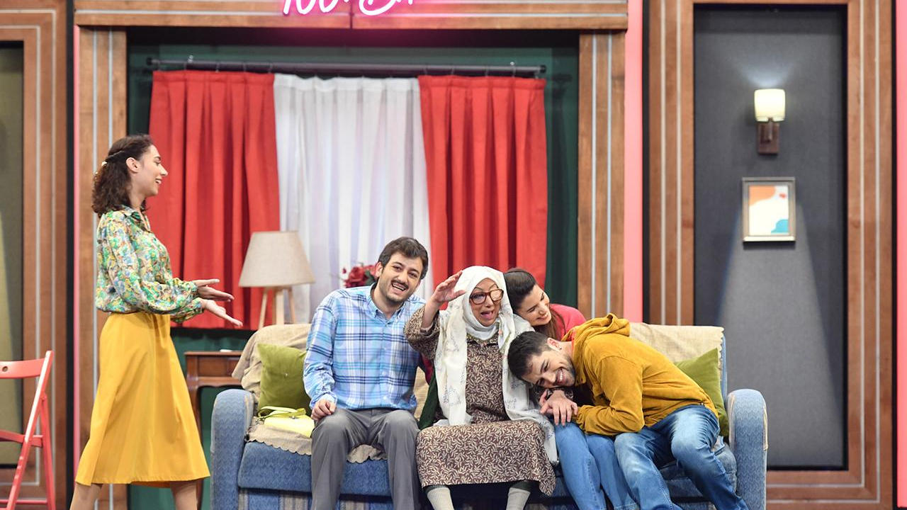 Çok Güzel Hareketler 2 (100. Bölüm) / 22.11.2021