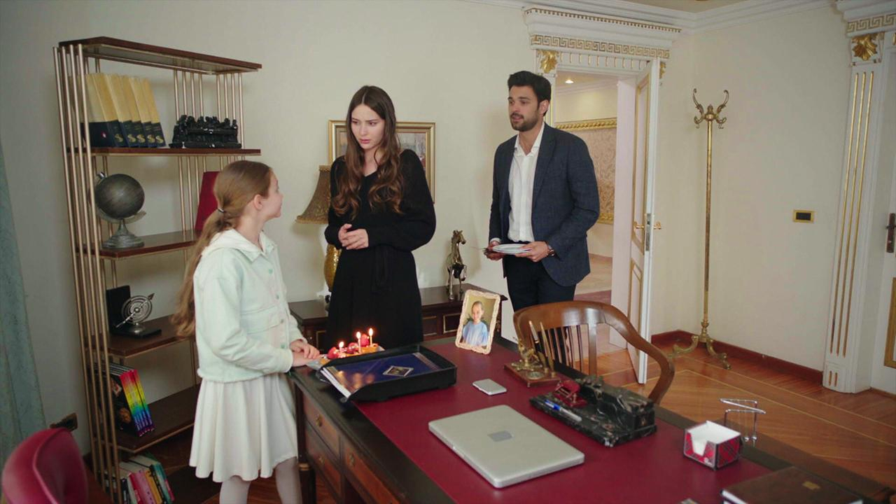 Melek’ten duygusal doğum günü sürprizi!