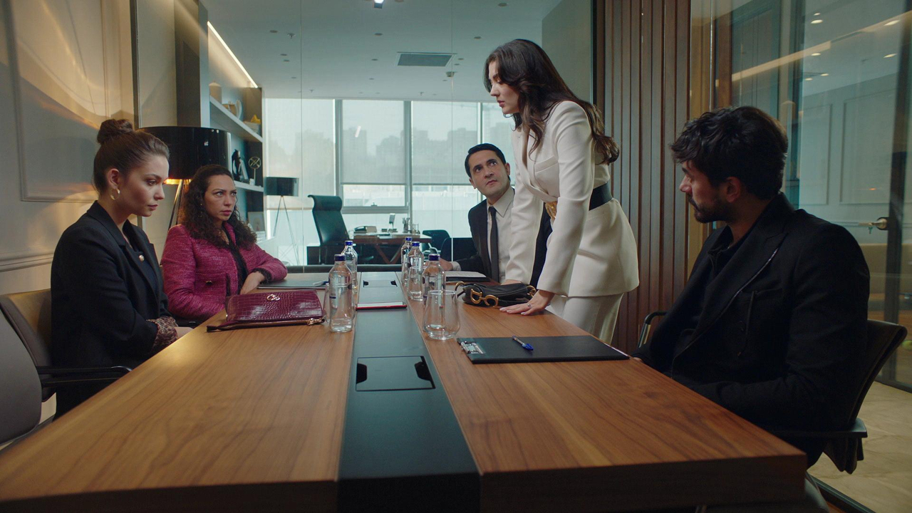 Kraliçe 1. Bölüm Fragmanı – 2