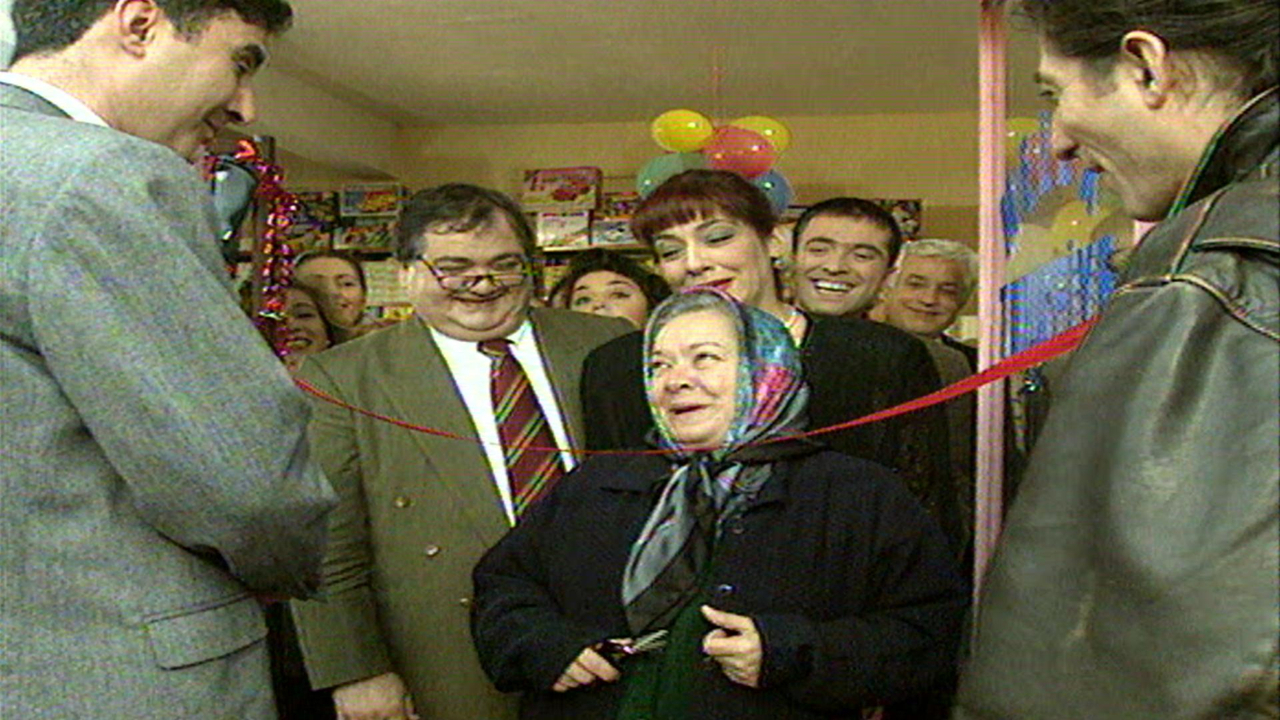 Melek Apartmanı 8. Bölüm