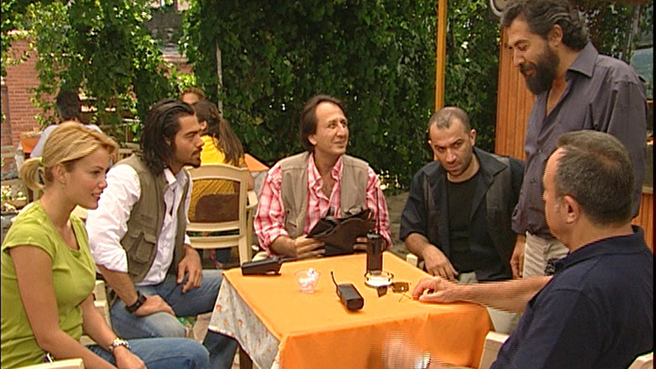 “Arka Sokaklar” ilk sezonuyla ekranda!