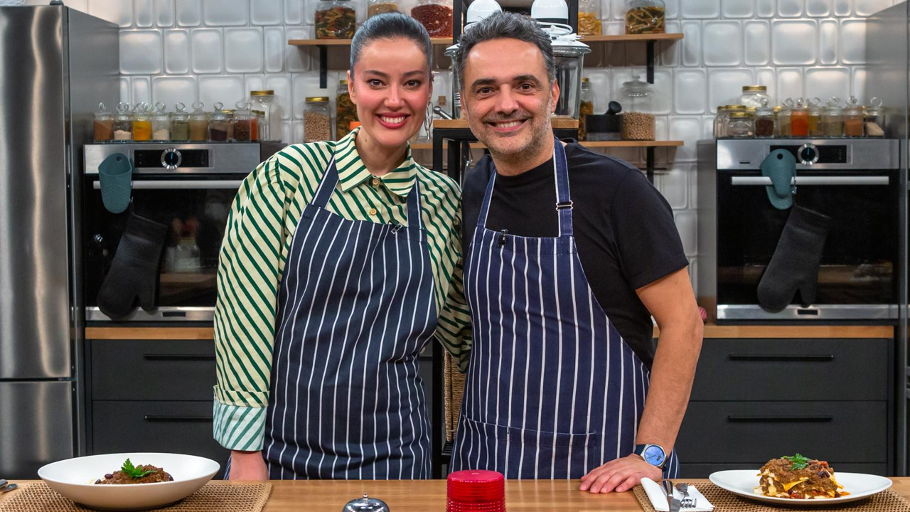 Arda ile Omuz Omuza 244. Bölüm – Pelin Akil